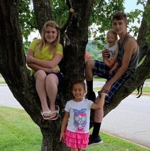 Meet your Posher, Charlene